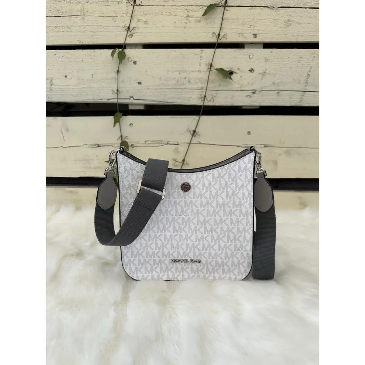 Michael Kors Briley Small Messenger Crossbody - Bright White