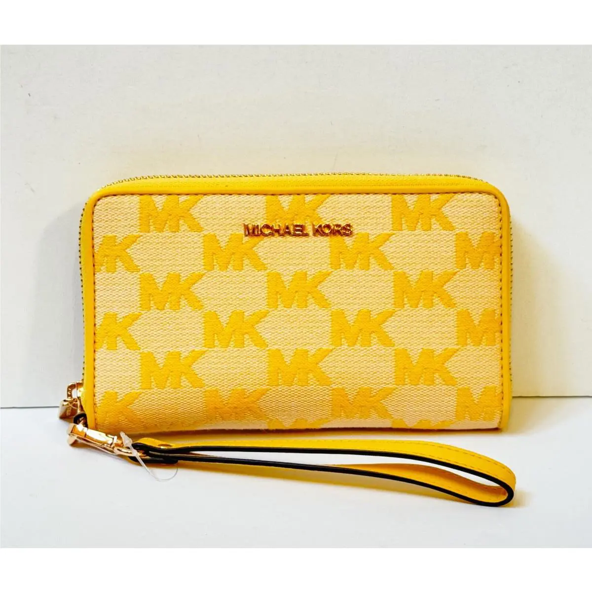 Michael Kors Jet Set Travel Multifunction Phone Wallet MK Golded Yellow