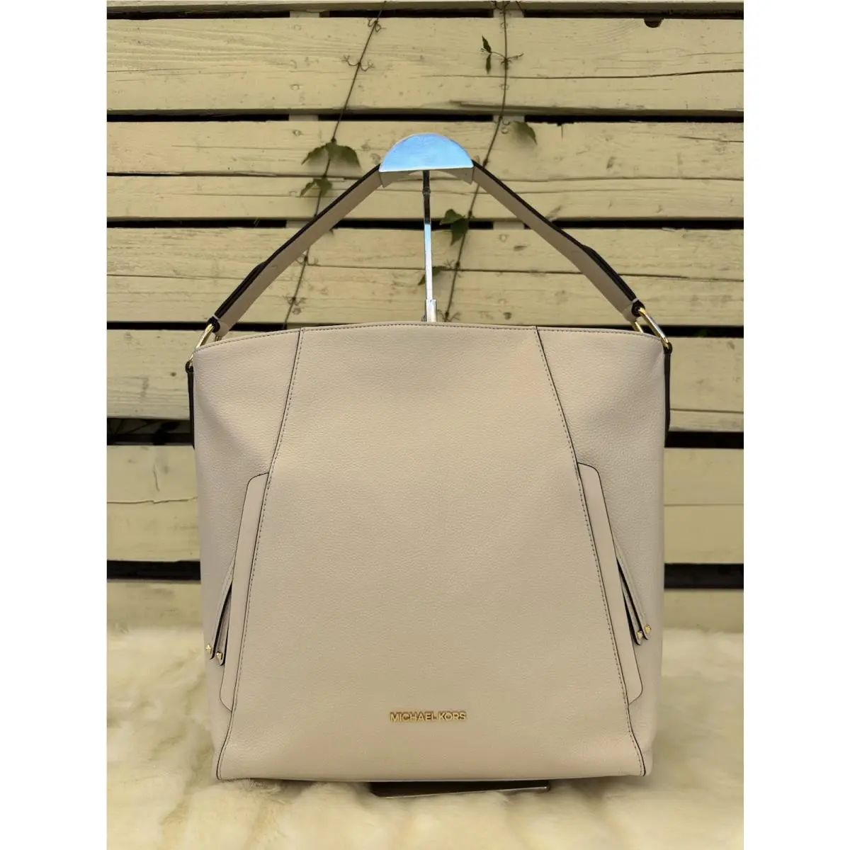 Michael Kors Evie Large Leather Hobo Shoulder Bag + Dust Bag Light Cream