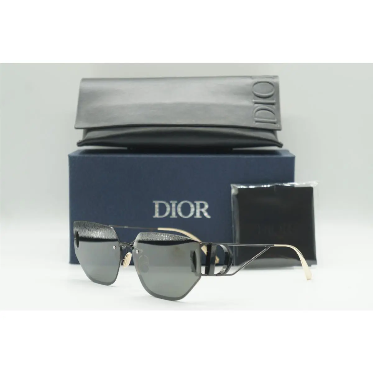 Christian Dior Montaigne B3U 10A7 Black Green Sunglasses 65-14