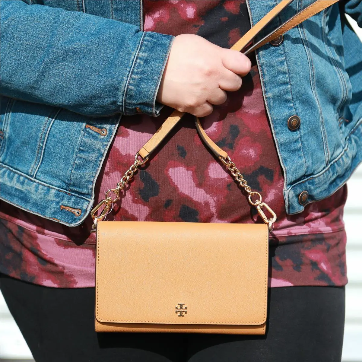 Tory Burch Chain Wallet Crossbody Bag Cardamom