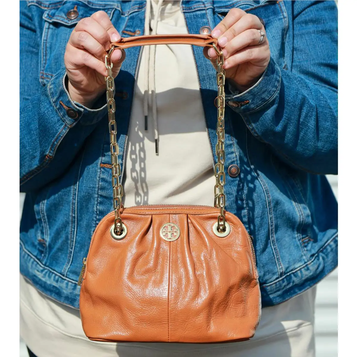 Tory Burch Crinkle Leather 2 Way Crossbody Bag w Chain in Royal Tan