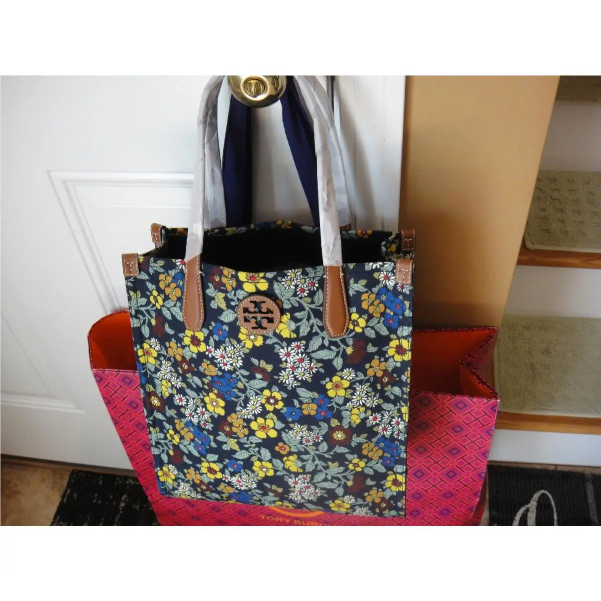 Tory Burch Black Friday Printed Canvas / Leather NS Tote Bag.100%