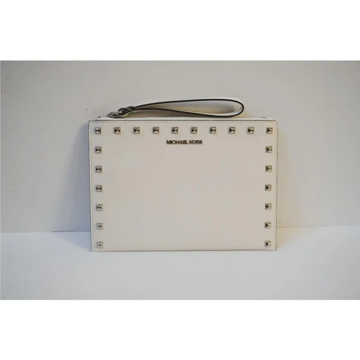 Michael Kors Jet Set Travel XL Clutch Wristlet Optic White/silver Toned Studs