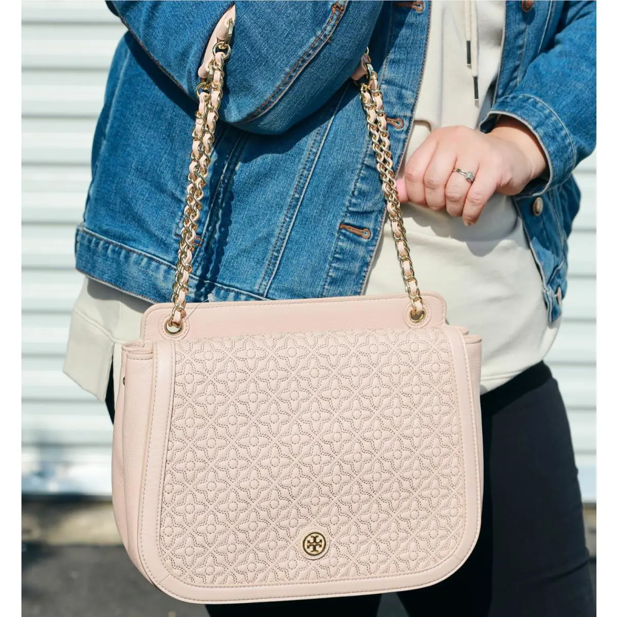 Tory Burch Bryant Quilted Two Way Shoulder Bag Light Oak
