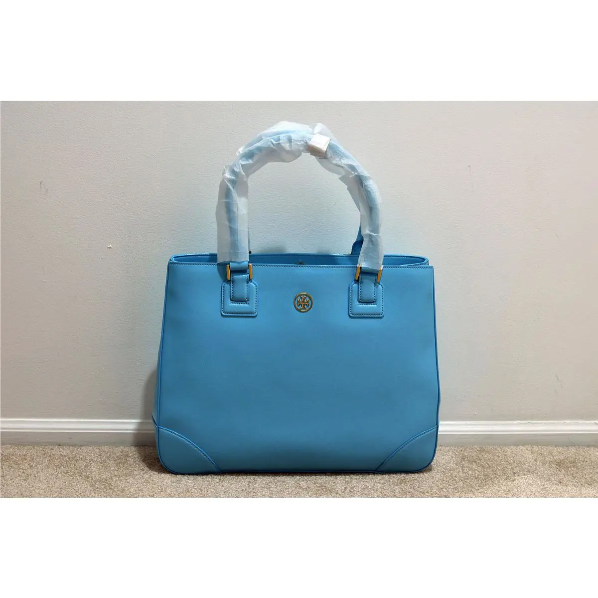Tory Burch Robinson East West Tote in Morning Sky 18169680