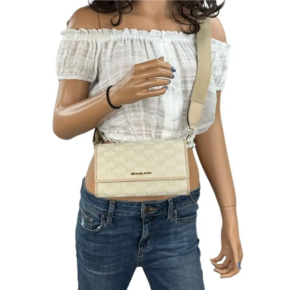 Michael Kors Jet Set Large Zip Around Wallet Shoulder Crossbody Bag Light Cream
