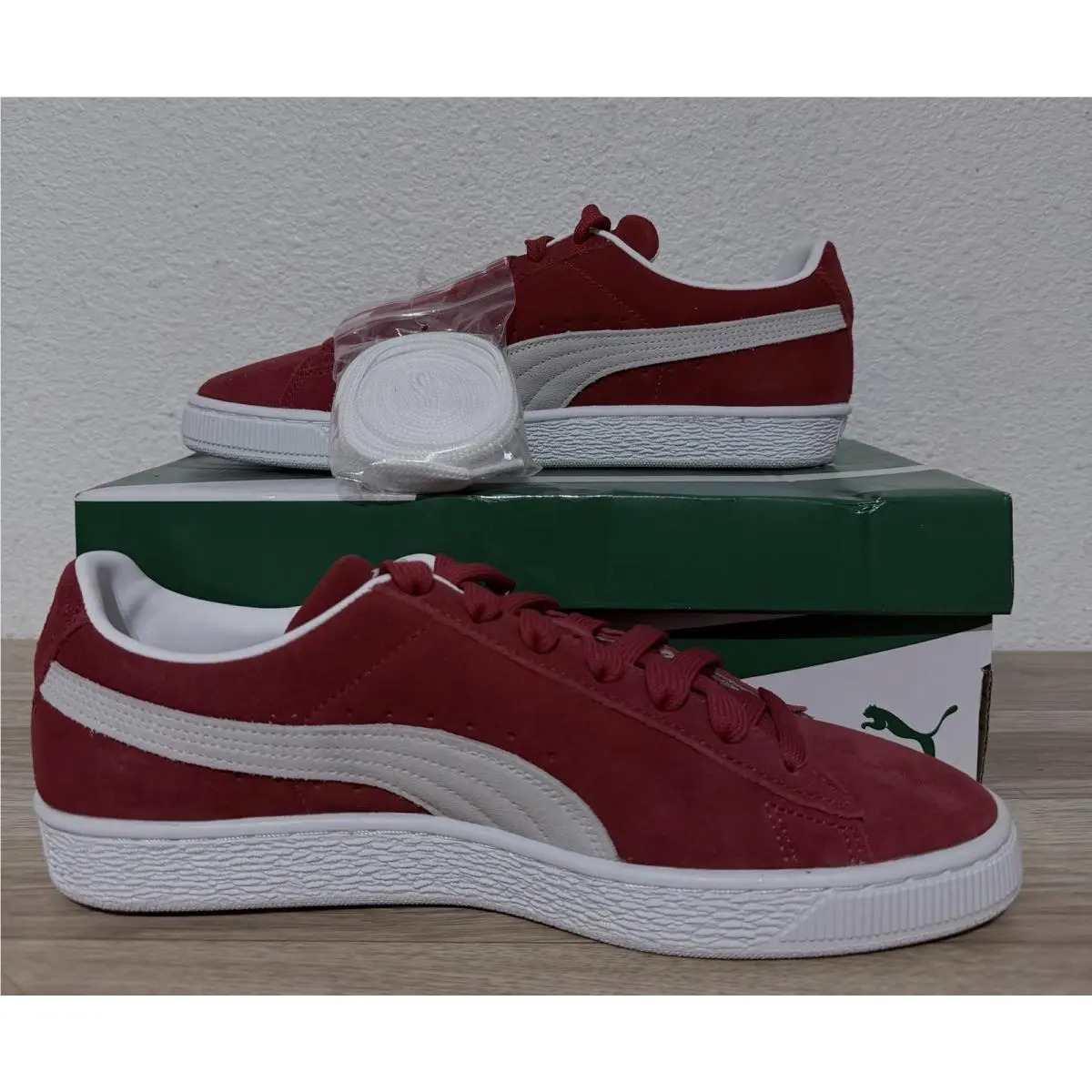 Puma Men`s Suede Classic Sneakers High Risk Red/white Size 9.5