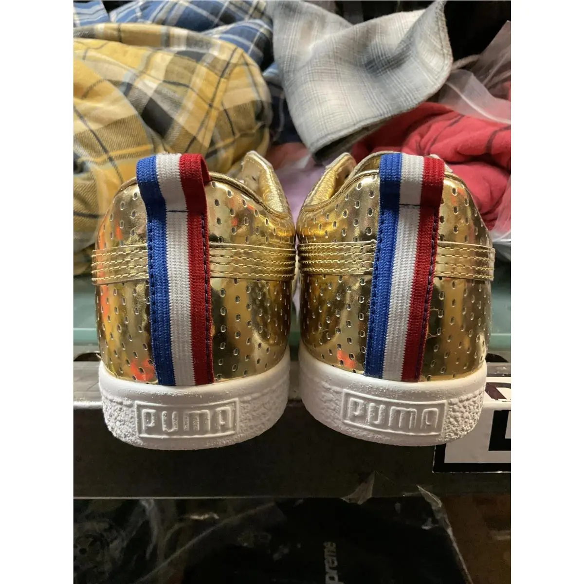 Puma shoes - PUMA Clyde - Clyde - 35427301 - Gold 2