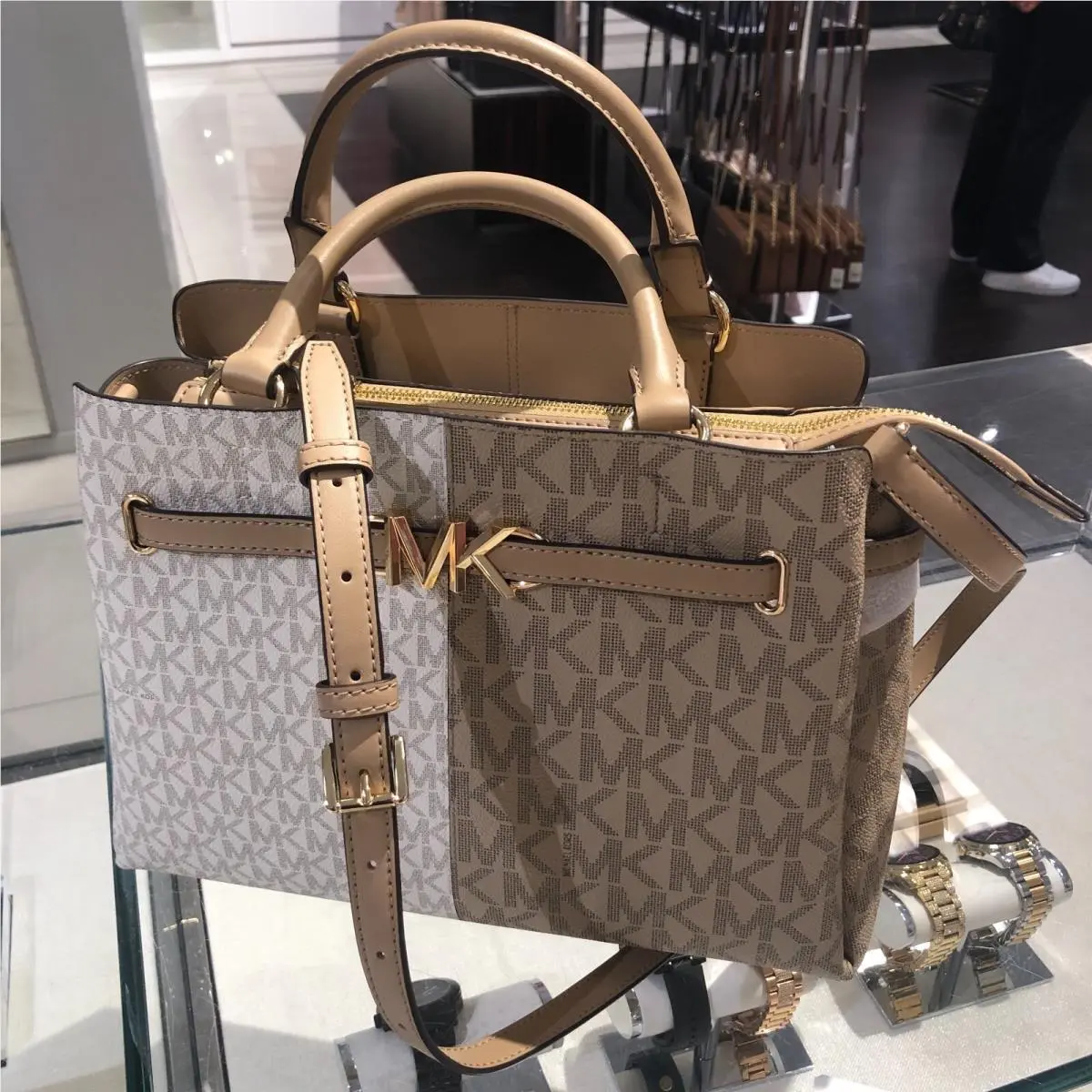 Michael Kors Reed Camel Multi Satchel Shoulder Handbag Crossbody Purse Messenger