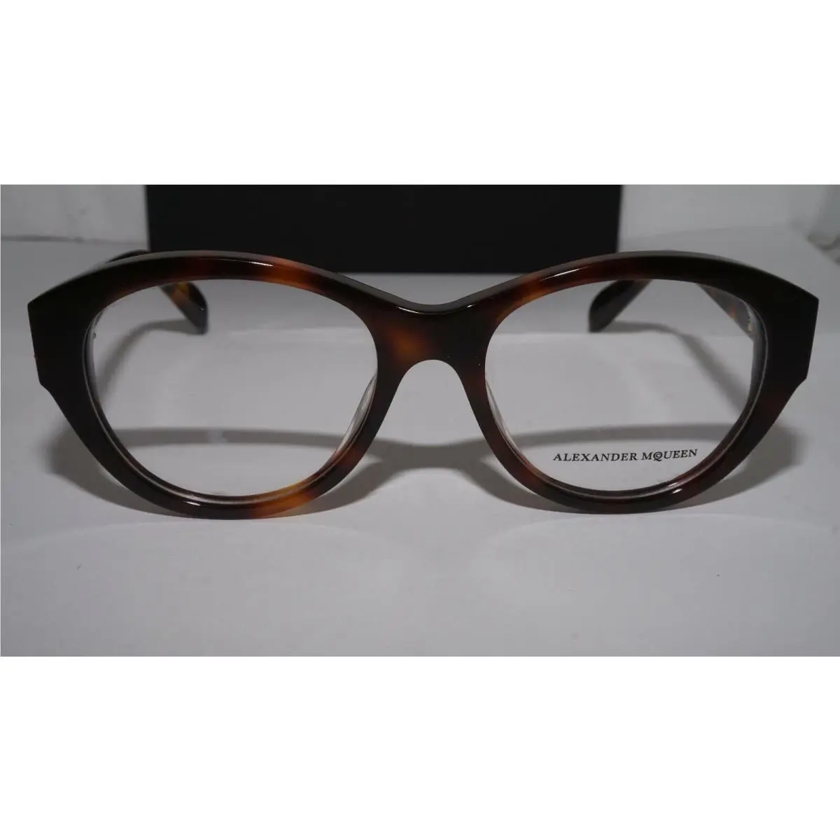 Alexander Mcqueen Eyeglasses Havana Round AM0053O 006 52 18 140