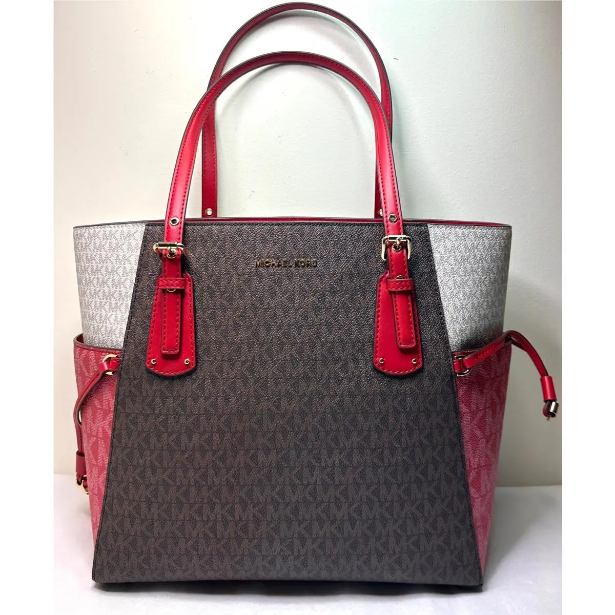 Voyager East West MK Signature Medium Tote Shoulder Bag Crimson red/multi by Michael Kors