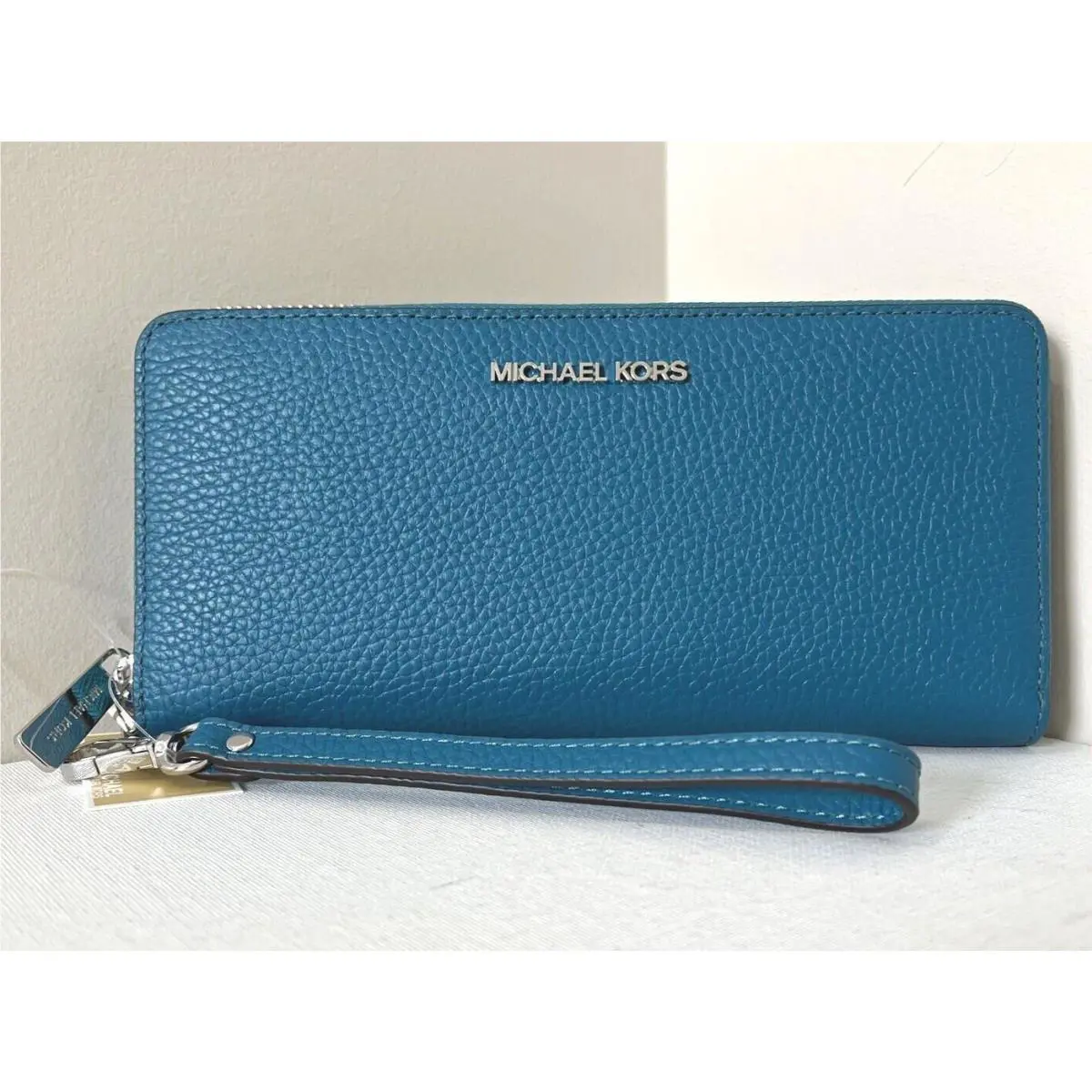 Michael Kors Continental Wallet Wristlet Lagoon Blue Leather 35T7STVE7L