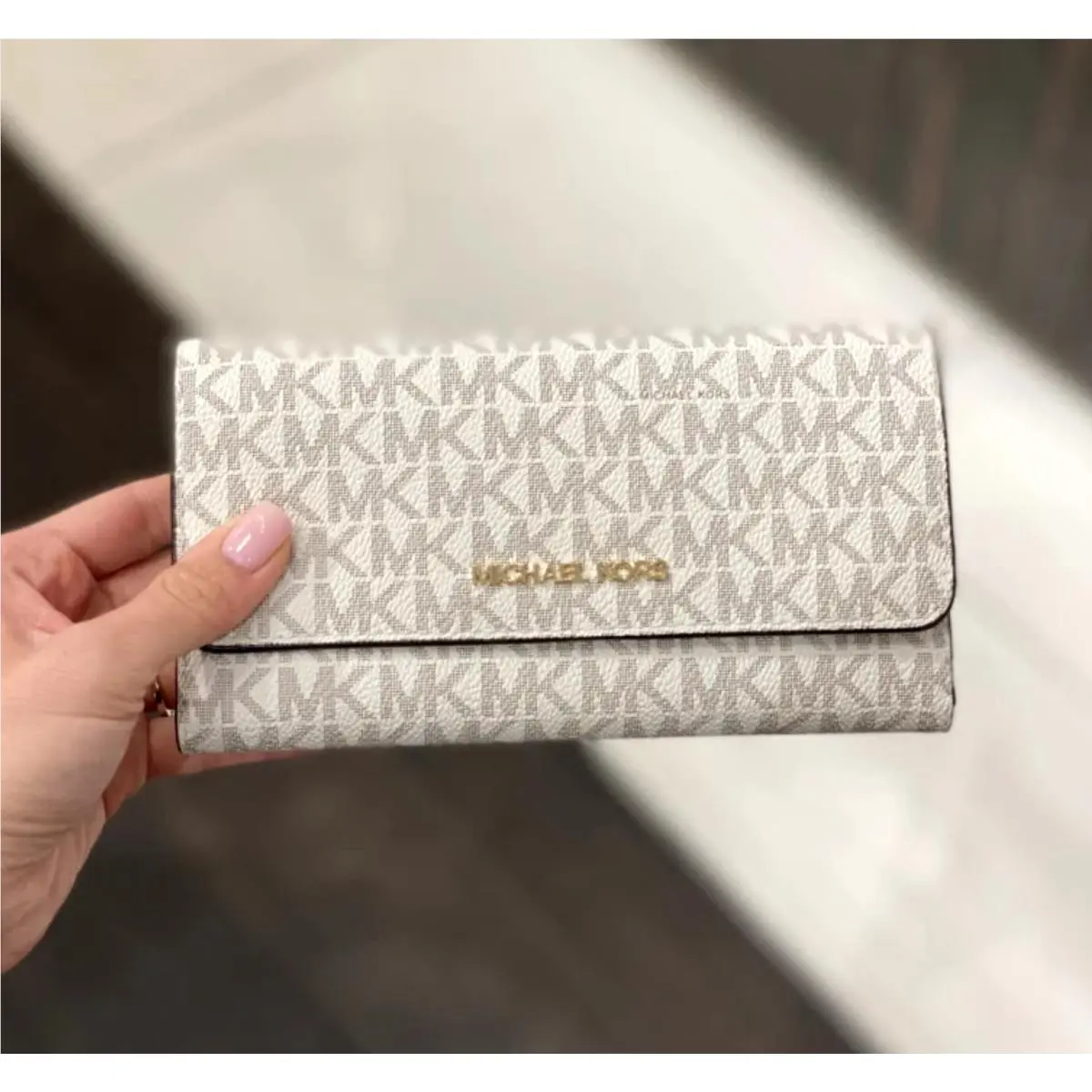Michael Kors Jet Set Travel MK Signature Leather Large Trifold Wallet