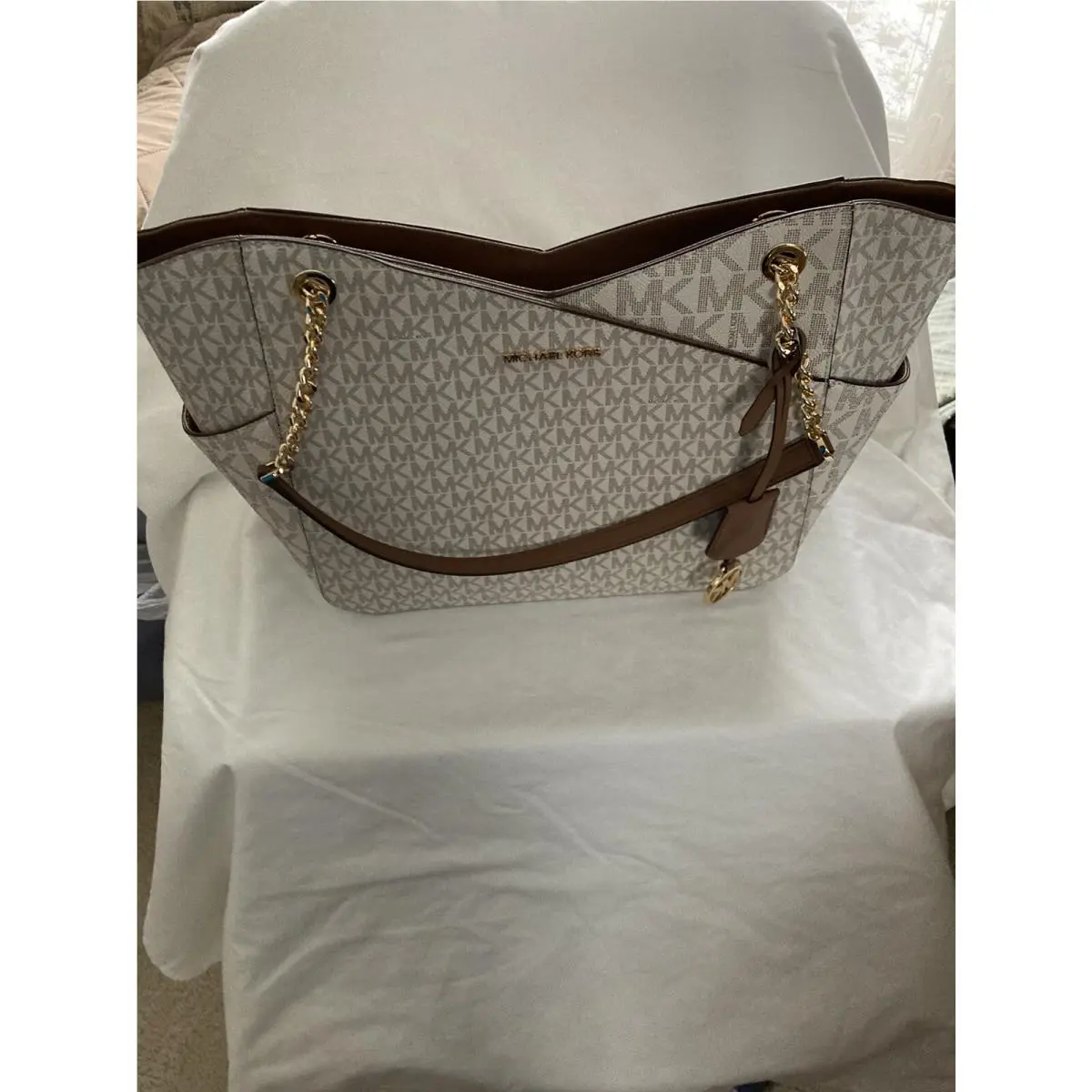 Michael Kors Jet Set Large Logo Shoulder Bag - Vanilla