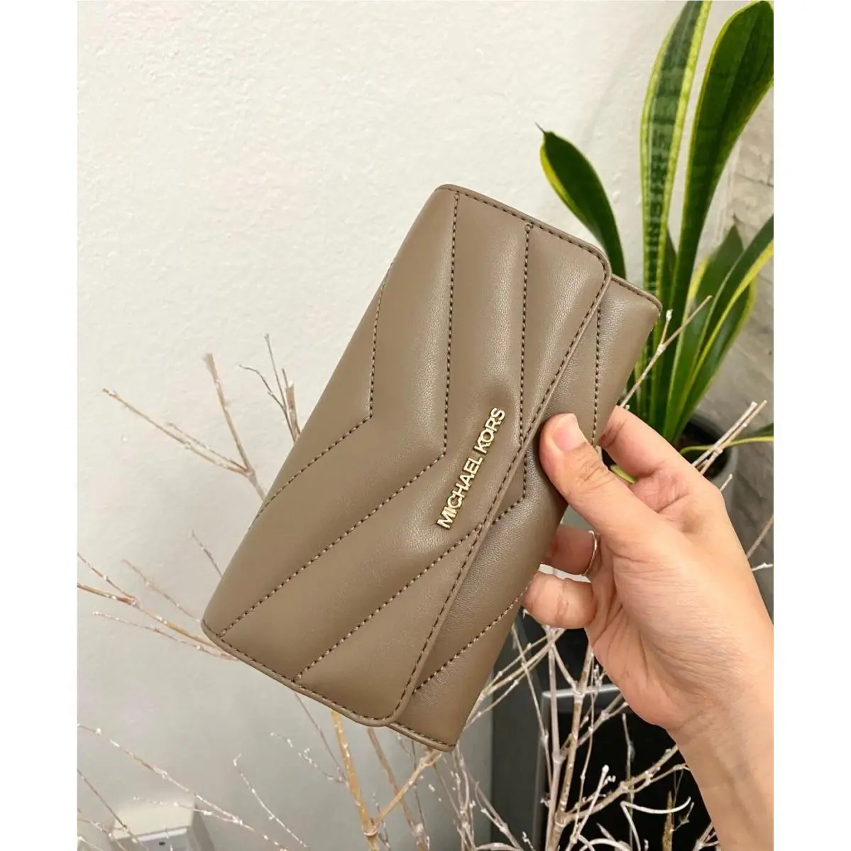 Michael Kors Jet Set Travel Large Trifold Wallet Dusk Quilted Vegan Leather