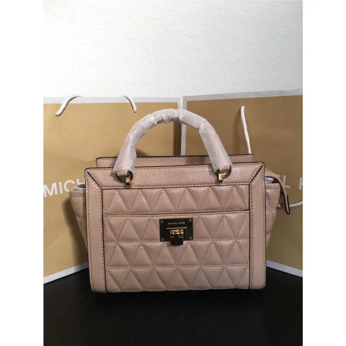 Michael Kors Vivianne Quilted SM TZ Patent Leather Messenger Bag Oyster