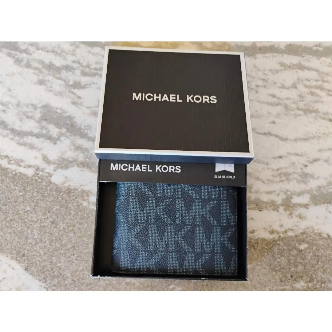 Michael Kors Logo Slim Leather Billfold Mint