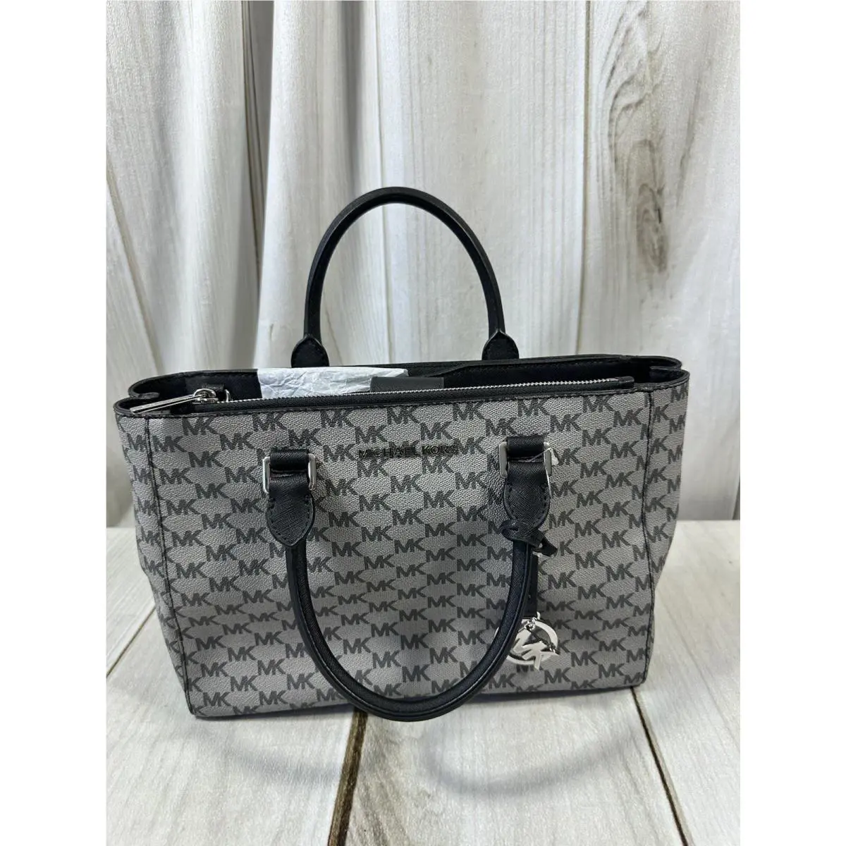 Michael Kors Kellen Saffiano Leather Women`s Medium Satchel Purse Gray Black