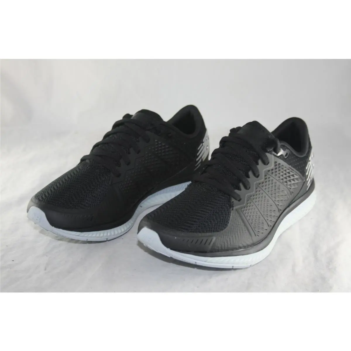New Balance shoes - Fuelcell Black/Black 2