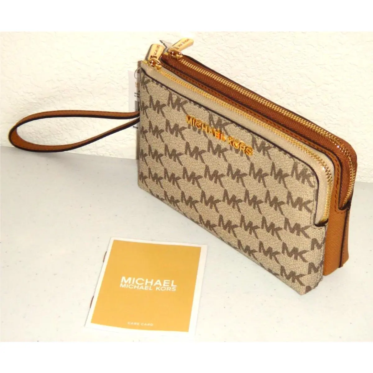 Michael Kors Womens MK Signature Double Zip Wristlet Clutch Wallet Natural Acorn
