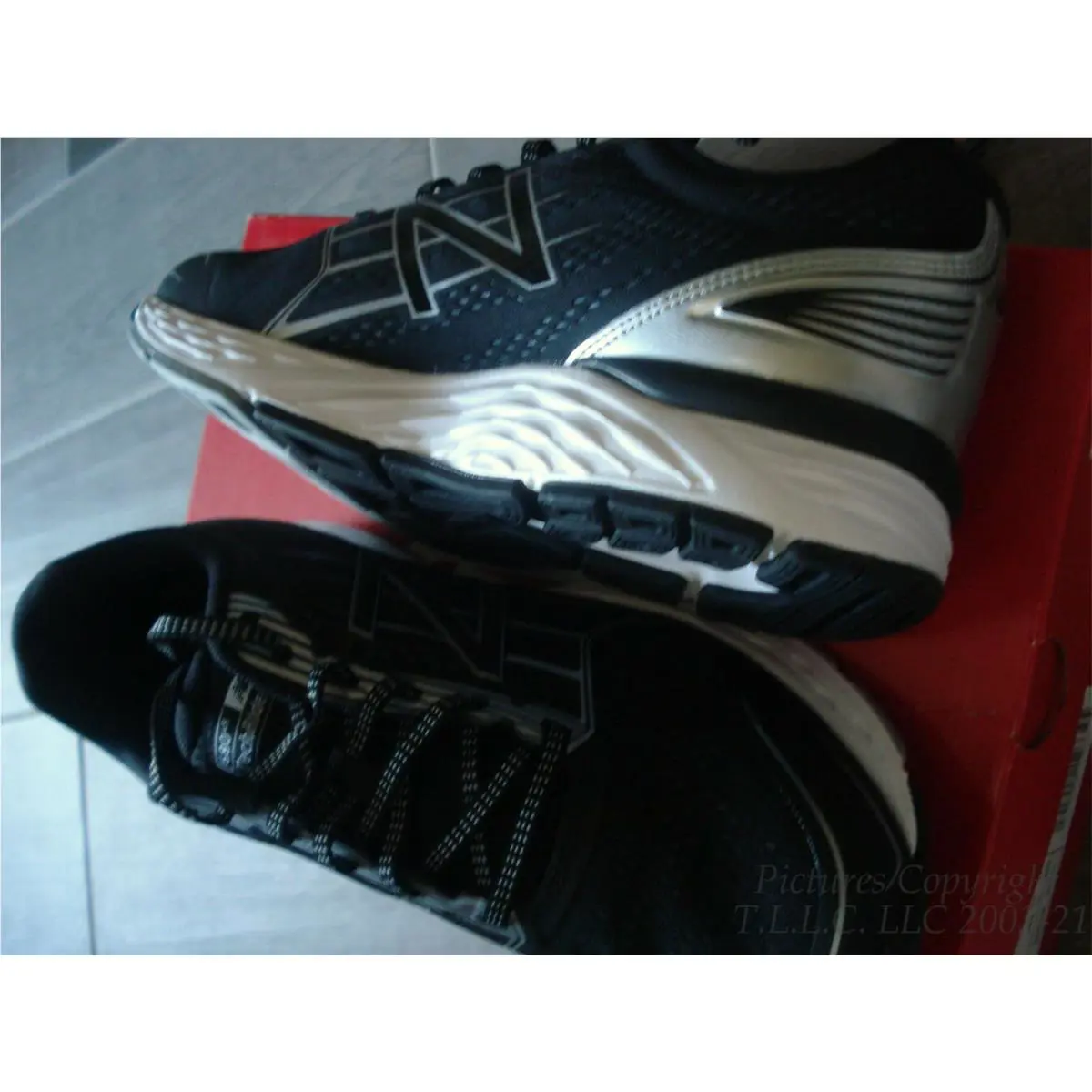 New Balance shoes - RUNNING COURSE - RUNNING COURSE - M680CB5 - BLACK/SILVER/WHITE (UPC: 191902123345) 0