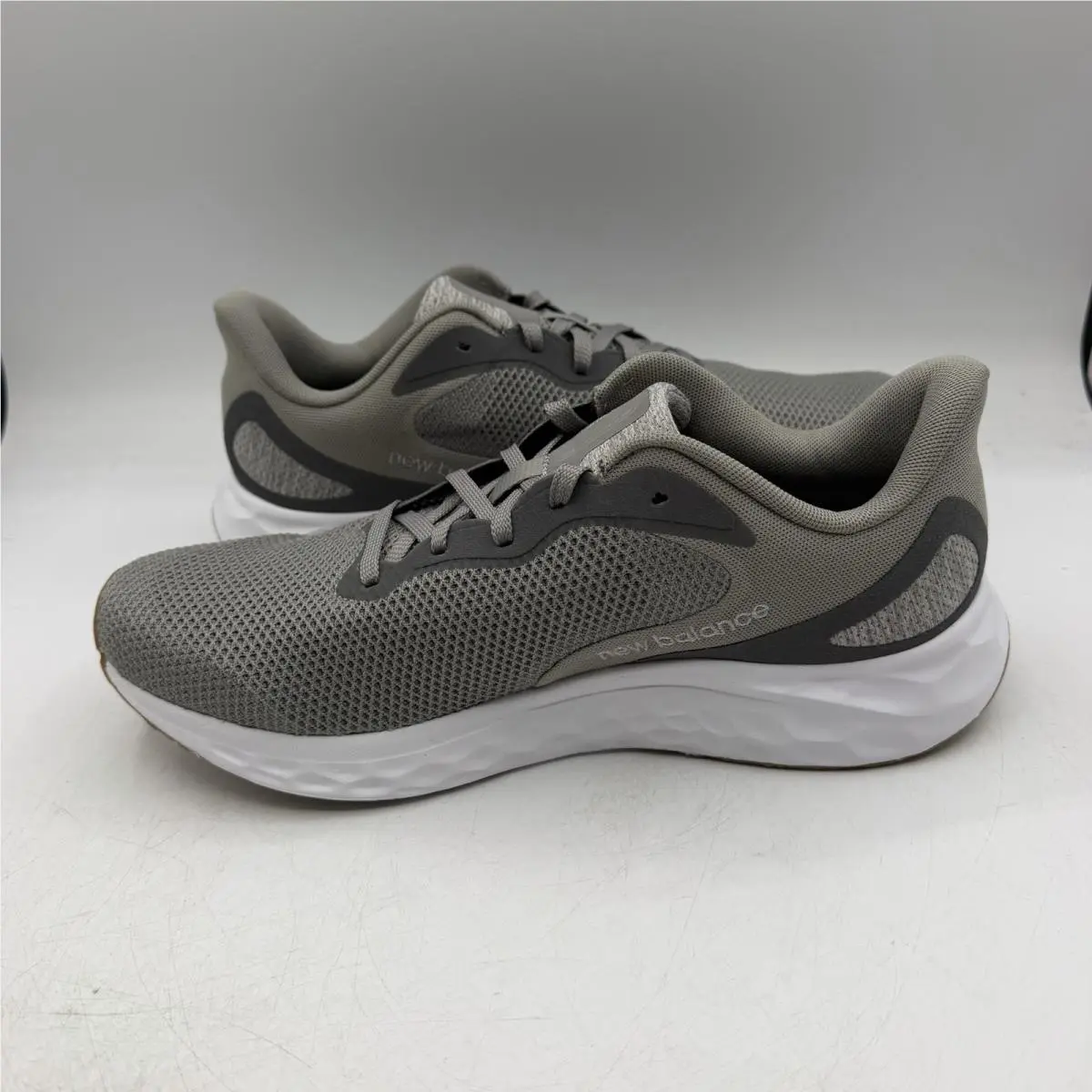 New Balance shoes - New Balance Fresh Foam Arishi v4 - MARISEG4 - Gray (UPC: 0196307413114) 1