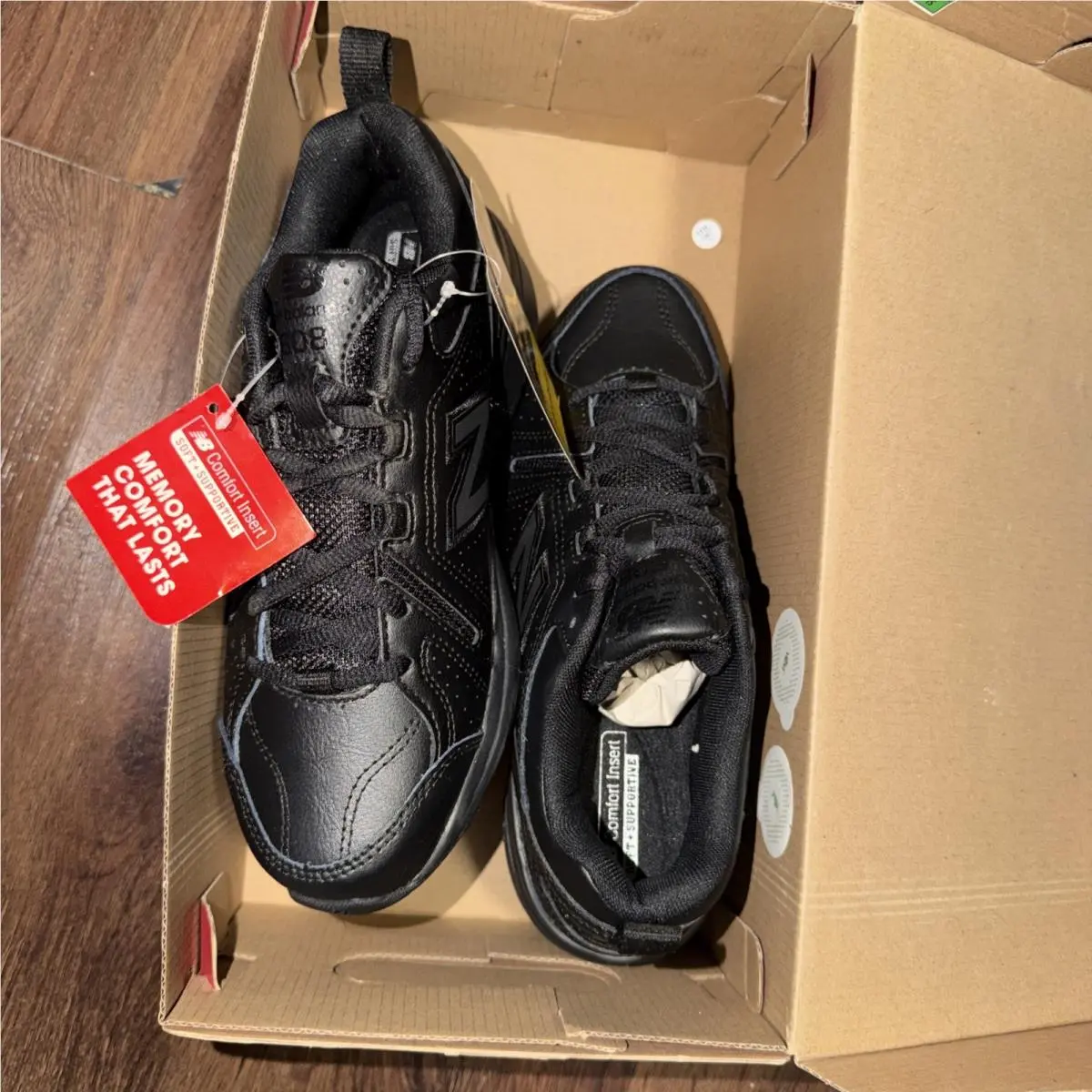 New Balance 608v5 Men`s Sz 5. Women Sz 6.5 Leather Slip Resistant Sneaker Black