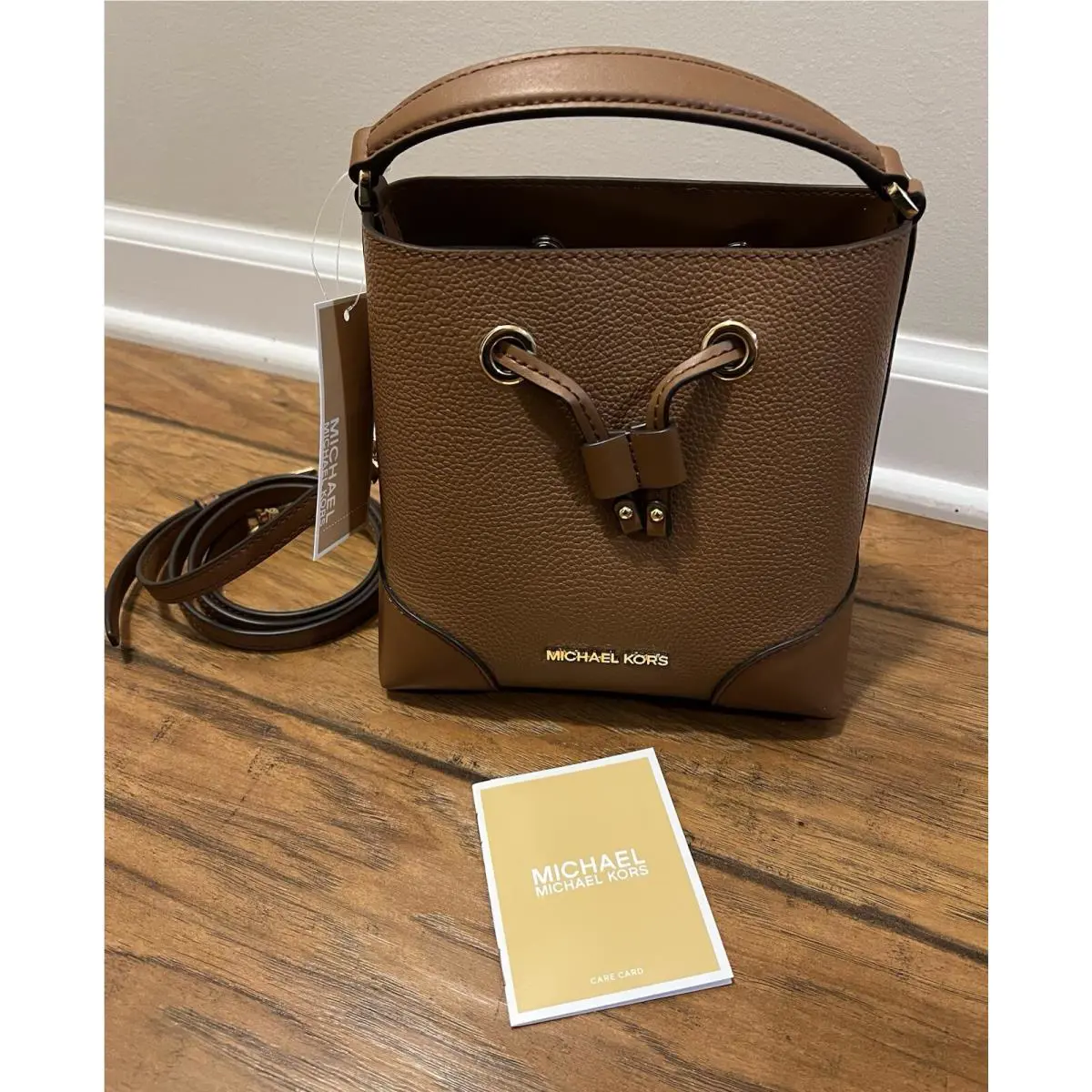 Michael Kors Mercer Small Pebbled Leather Bucket Bag Luggage