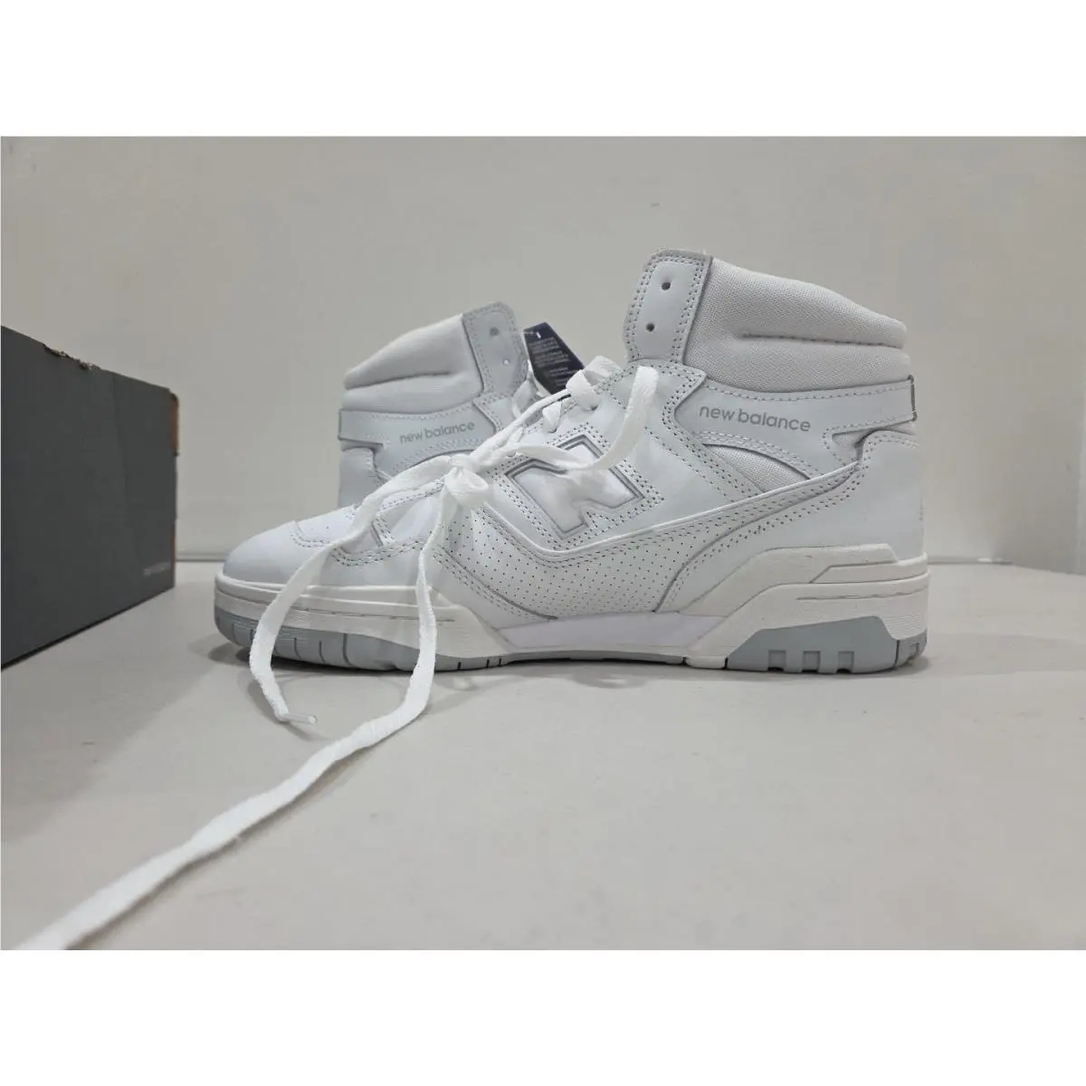 New Balance shoes - New Balance 650R - BB650RWW - White 5