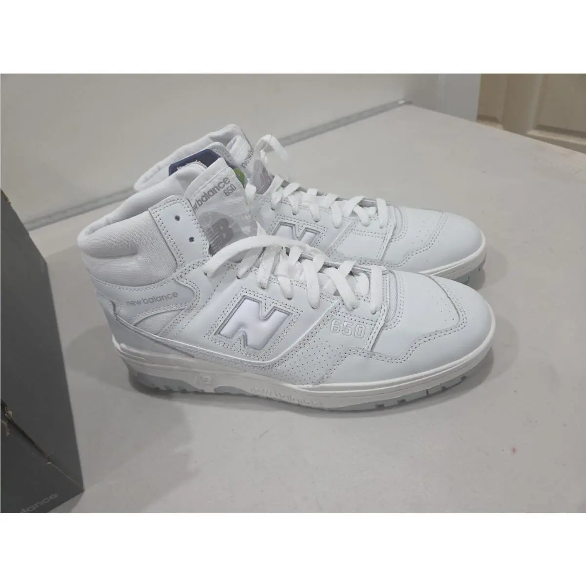 New Balance 650R BB650RWW Mens Sz 10.5 White Leather Lifestyle Sneakers Shoes