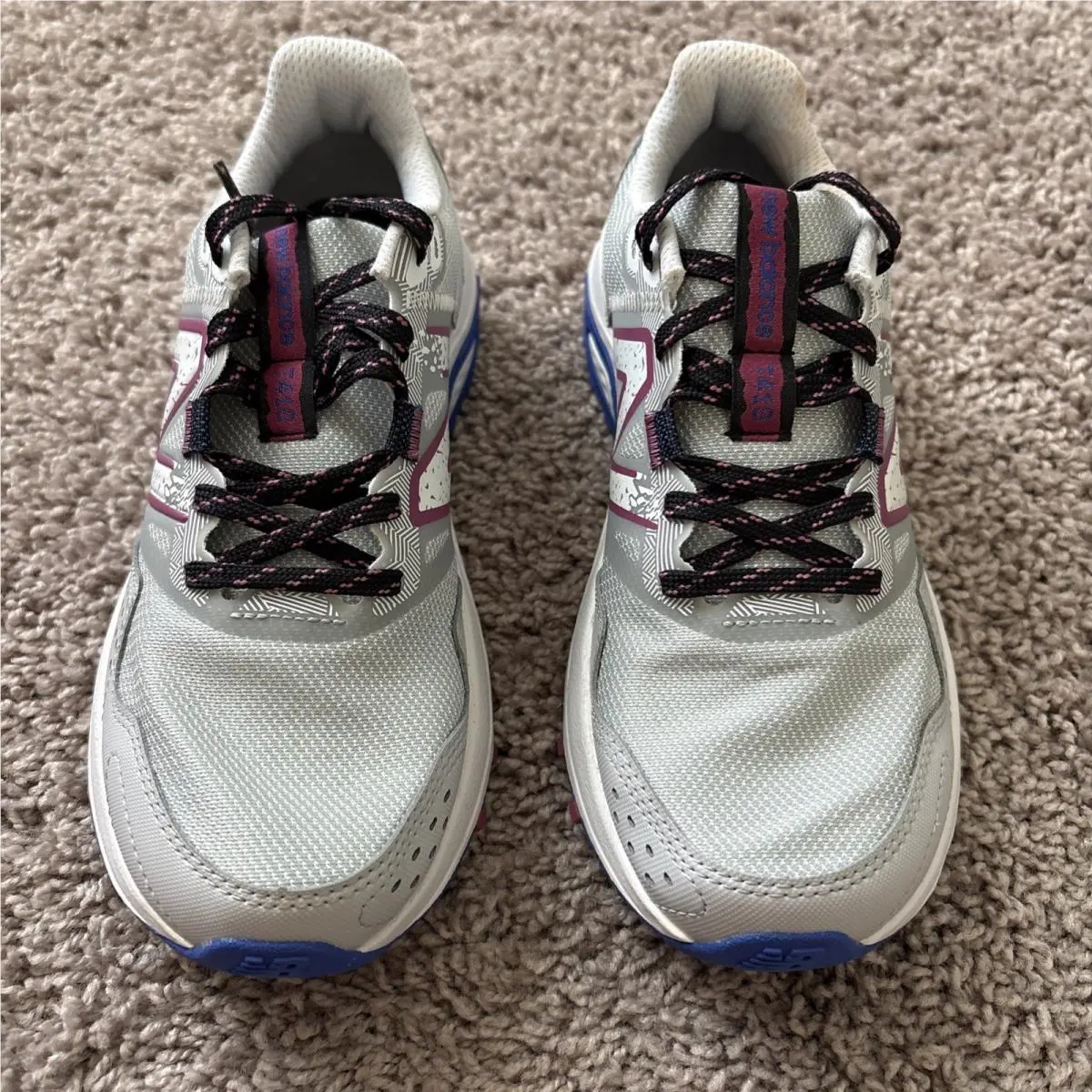 New Balance 410 V8 Womens Trail Running Shoes 7W Grey Blue Sneaker WT410LR8
