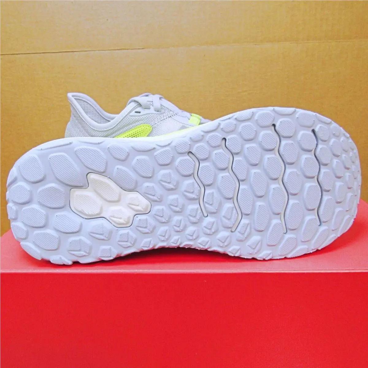 New Balance shoes - More V2 - More - Light Gray/Yellow/White 7