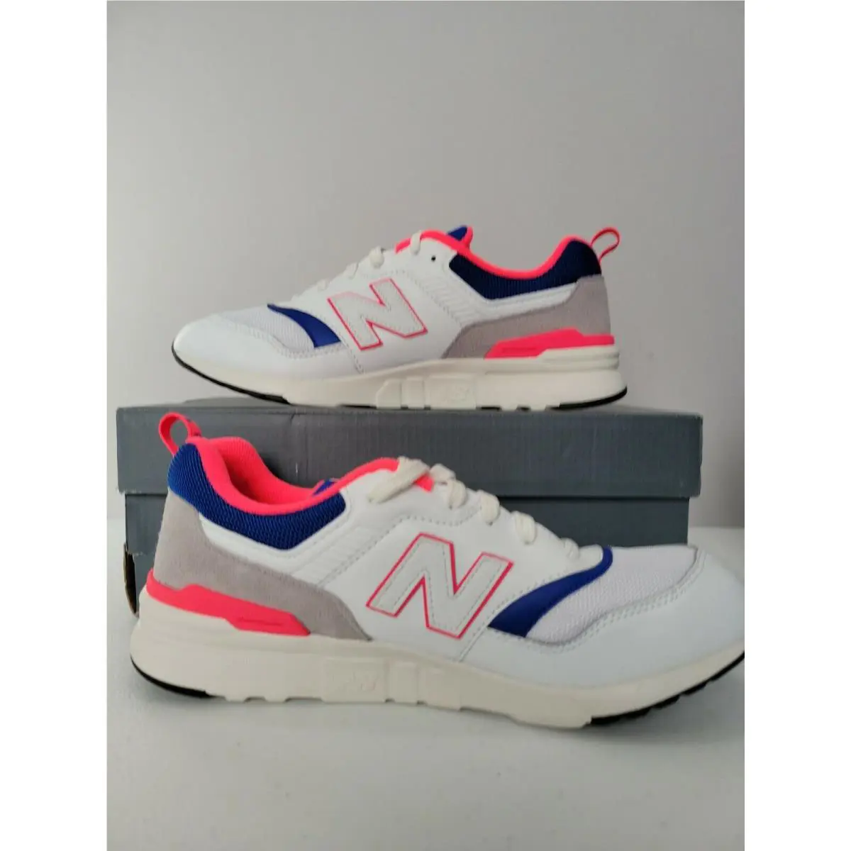 New Balance shoes - New Balance 997 - Pink (UPC: 192662752301) 0