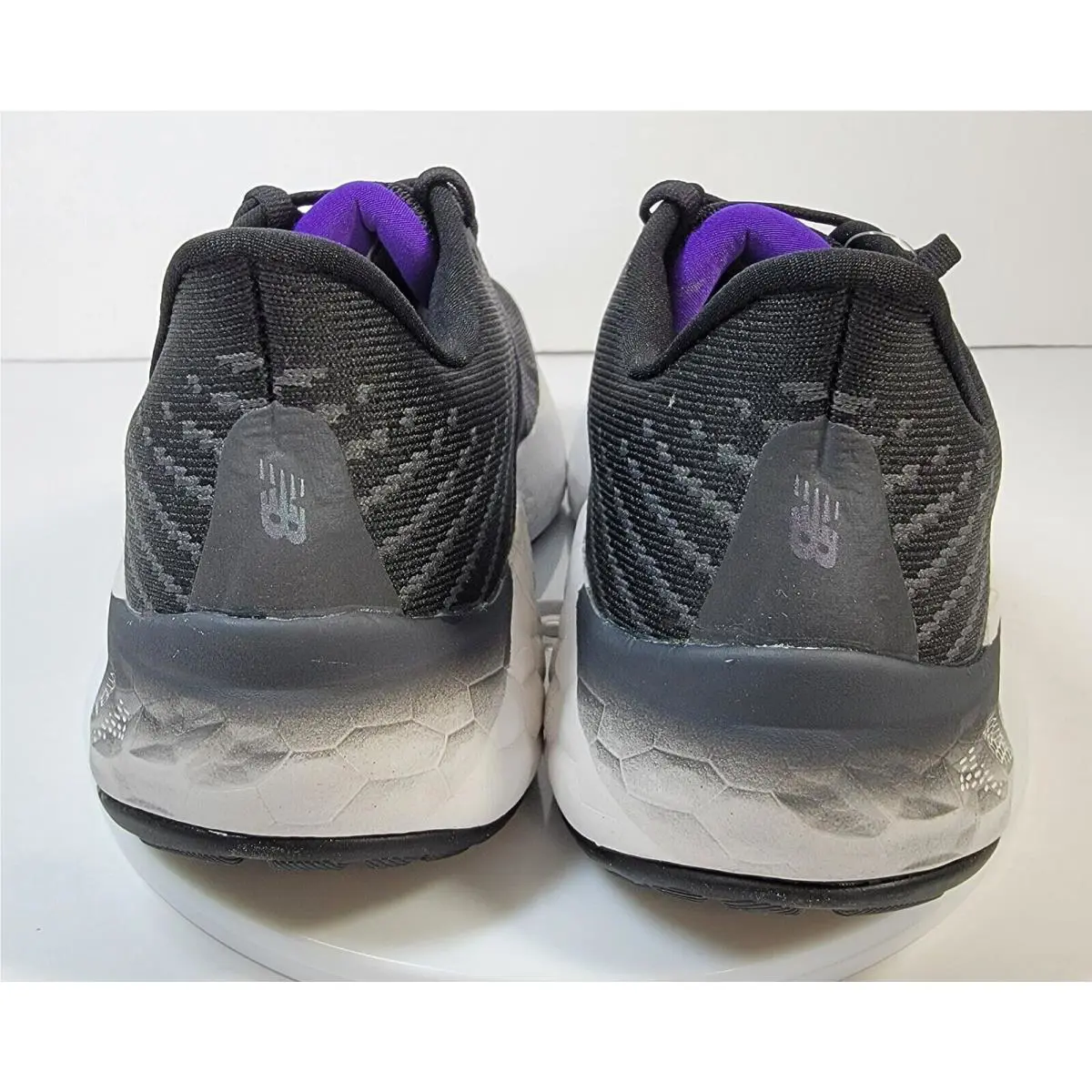 New Balance shoes - New Balance Fresh Foam Vongo - MVNGOBW5 - Black/Deep Violet 5