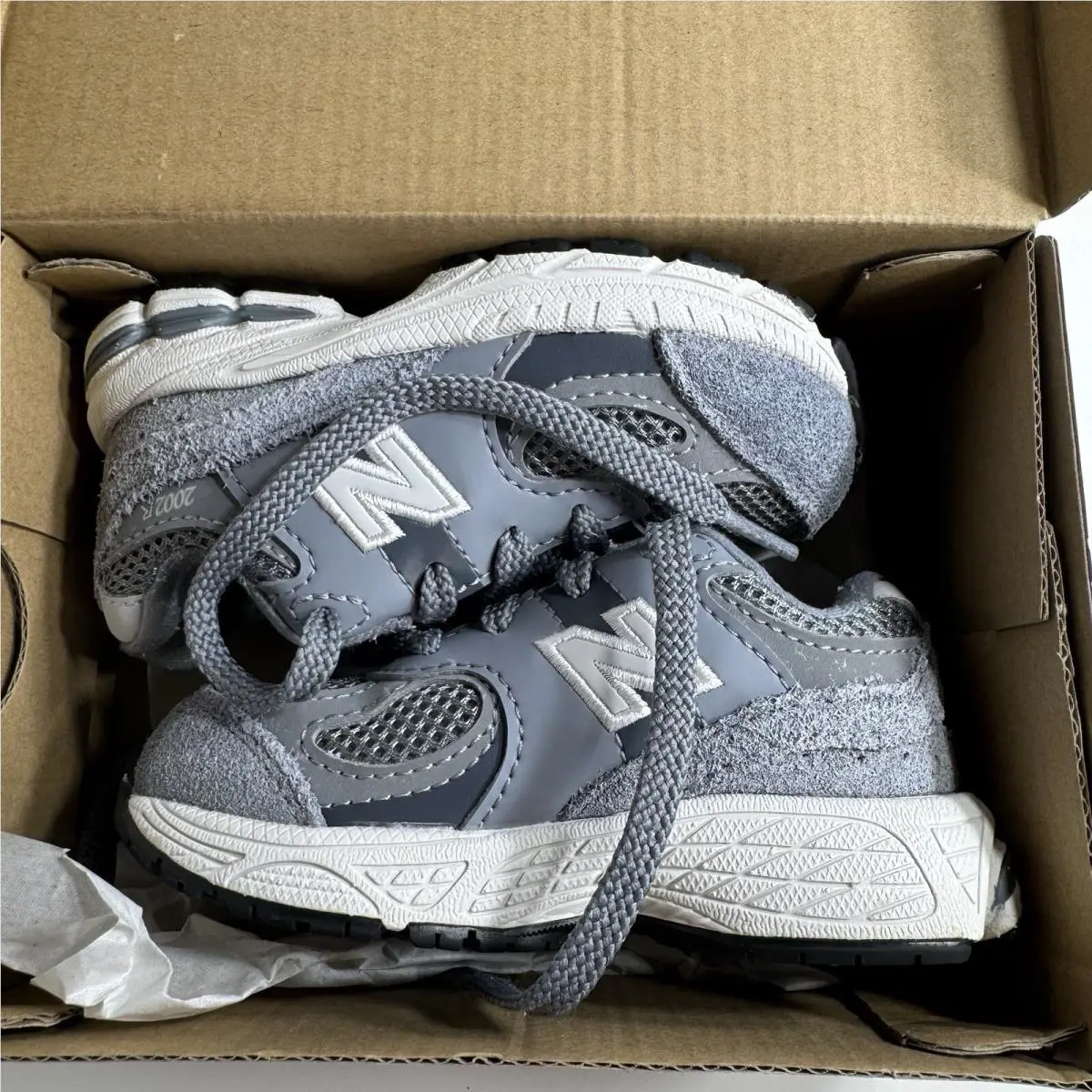 New Balance shoes - New Balance Ic2002st - GREY GREY (UPC: 0196941345093) 1