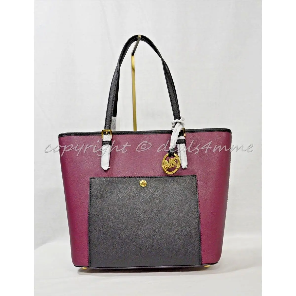 Michael Kors Jet Set Large Top Zip Snap Pocket Tote in Plum Black