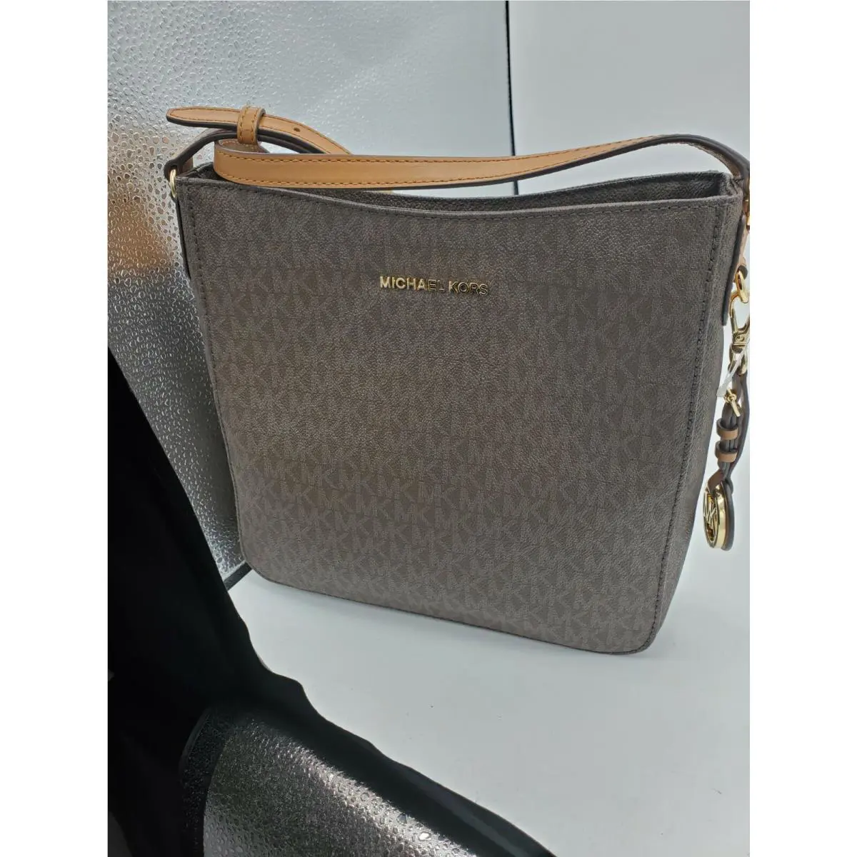 Kors Womens Jet Set Signature Printed Messenger Handbag