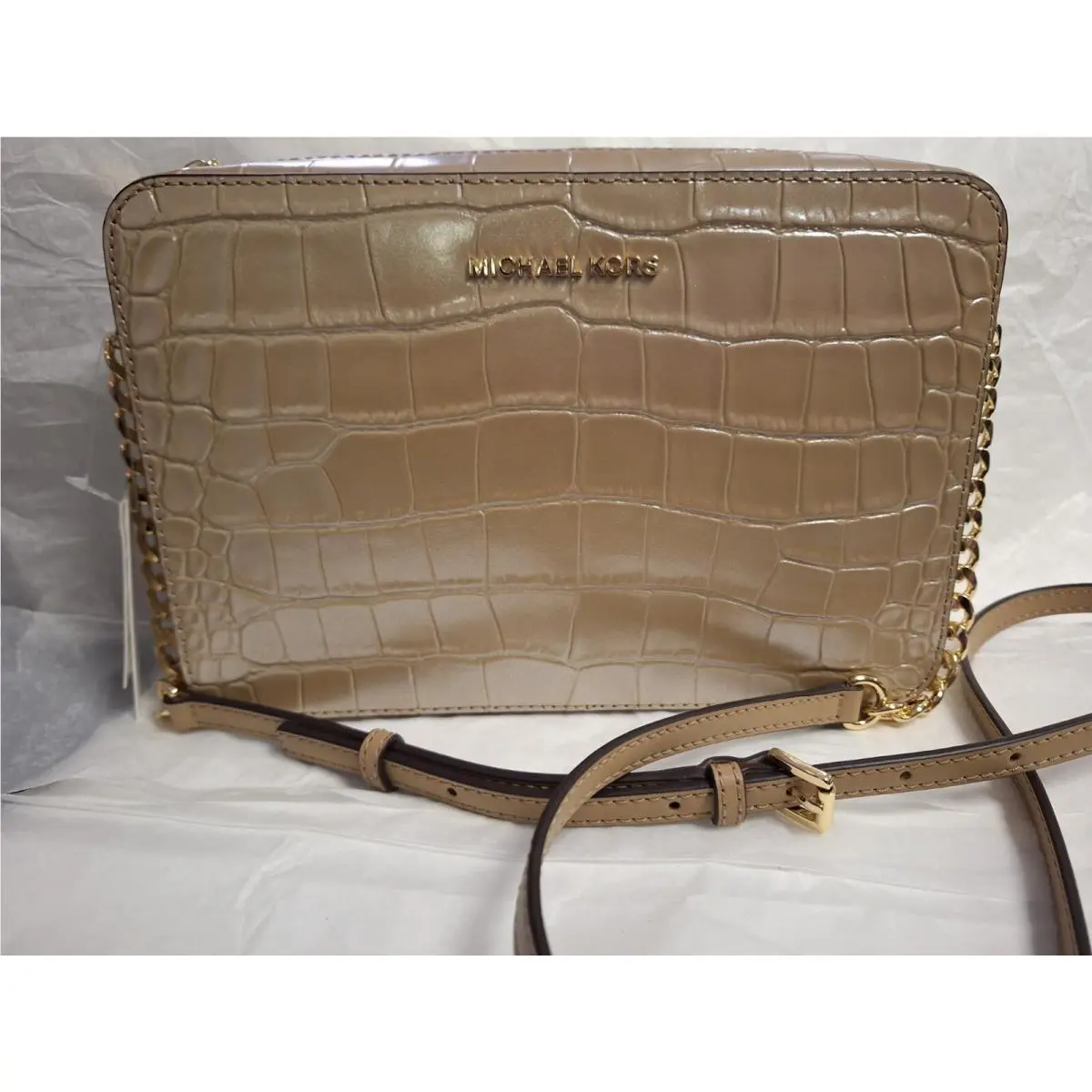 Michael Kors Jet Set Medium Camera Camel Leather Crossbody Bag