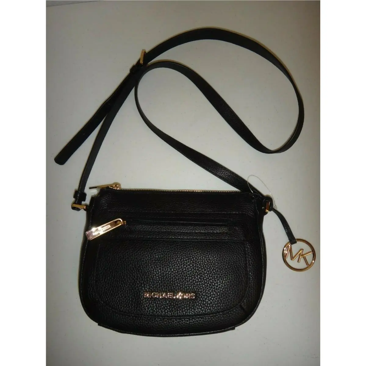 Michael Kors Julia Women MK MD Messenger Bag Purse Black Leather Gold 38H8XJQM2L