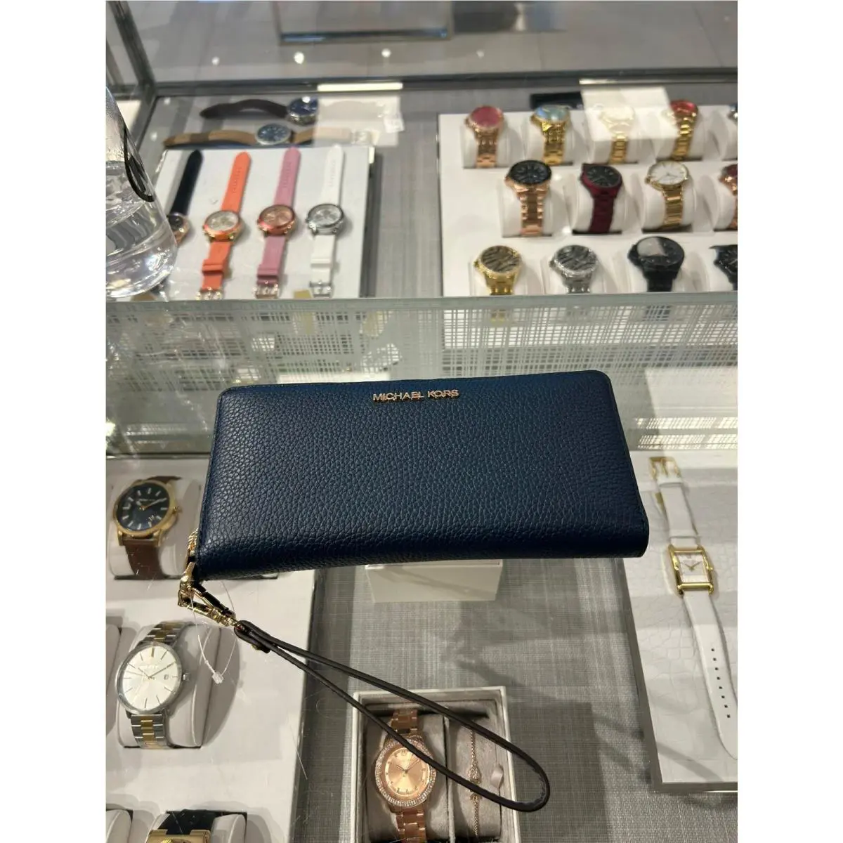 Michael Kors Women Large Continental Long Wristlet ID Wallet Clutch Leather Navy