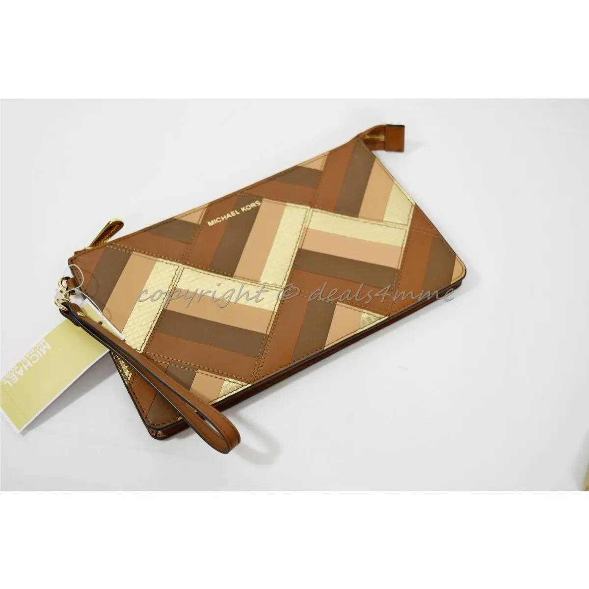 Michael Kors Marquertry Patchwork Daniela Leather Clutch / Wristlet. Luggage