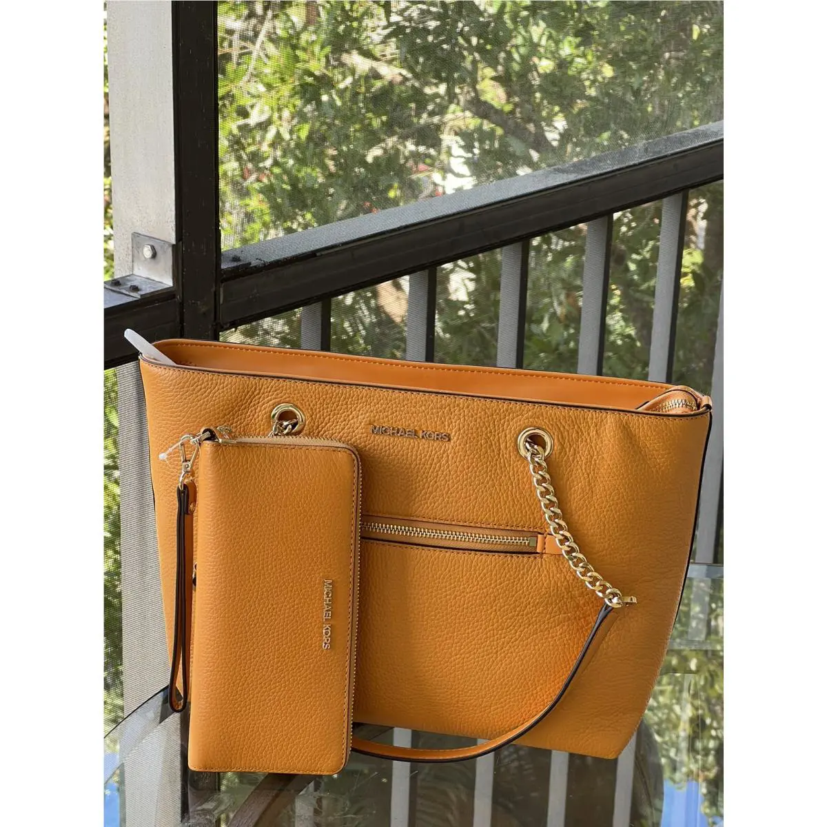 Michael Kors Jet Set Medium Front Pocket Zip Chain Tote Handbag Honeycmb+wallet
