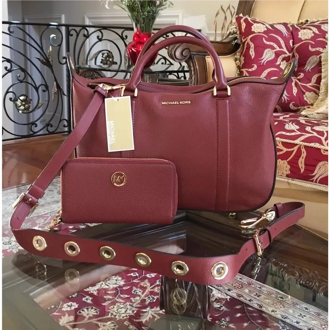 Michael Kors Large Leather Raven Shoulder/crossbodyhandbag+wallet Set