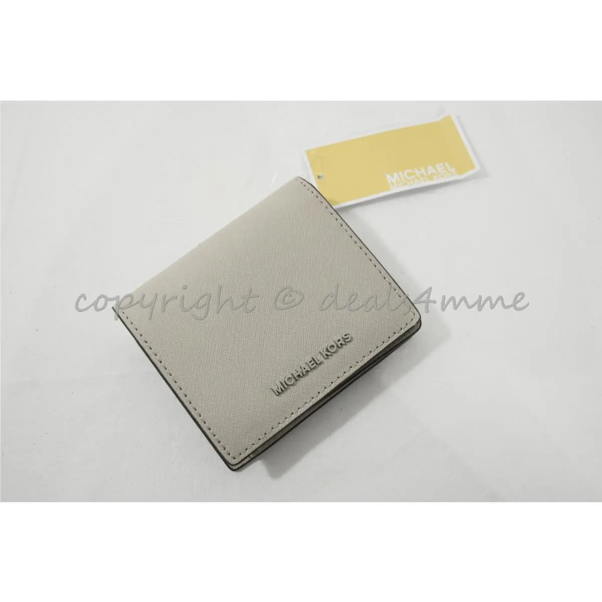 Michael Kors Mercer Leather Carryall Card Case in Cement Saffiano Leather