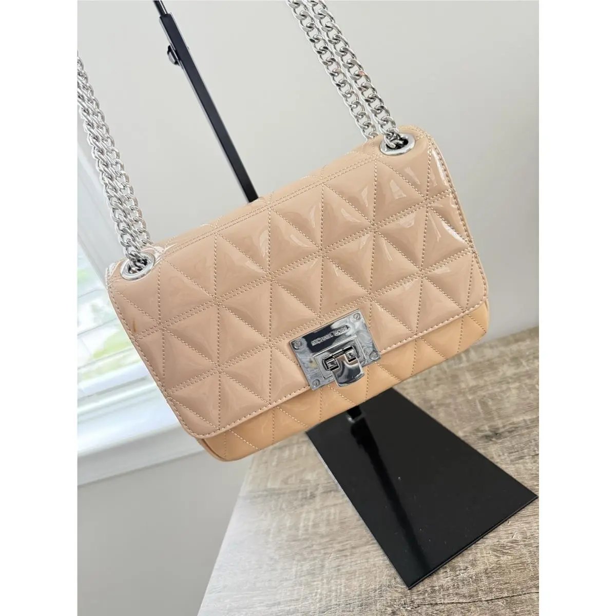 Michael Kors Vivianne Medium Shoulder Flap Bag IN Oyster