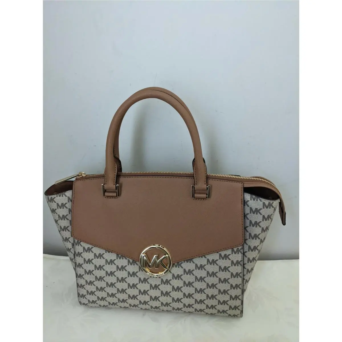 Kors Hudson Leather Large Satchel