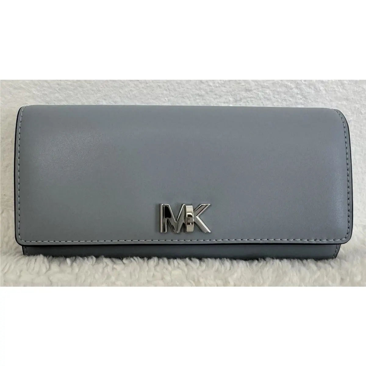 Michael Kors Mott Large Carryall Dusty Blue Leather Wallet . Retail Price