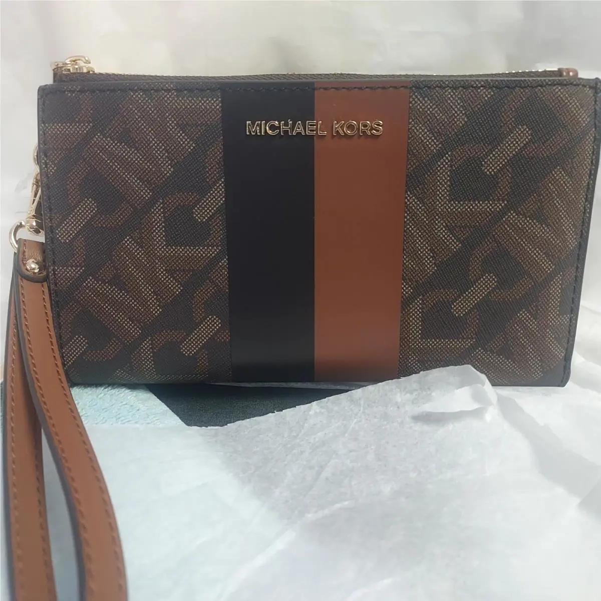 Michael Kors Jet Set Large Zip Phone Wristlet Brown Luggage MK Leather