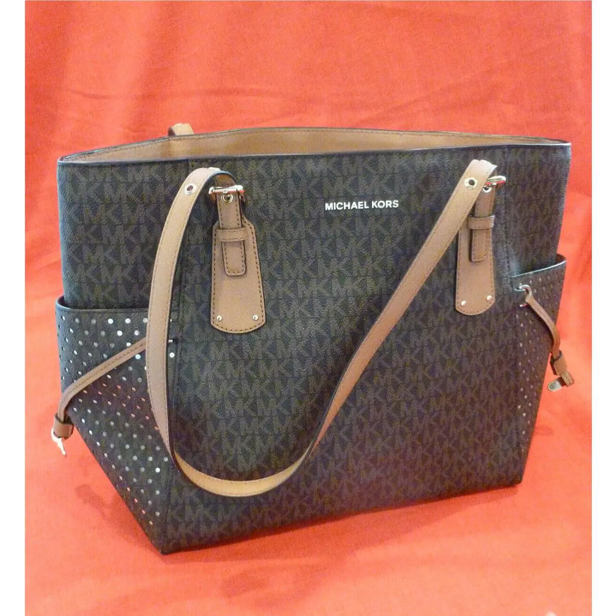 Michael Kors E/w Signature Jacquard Voyager Large Tote Handbag 30H7GV6T1V
